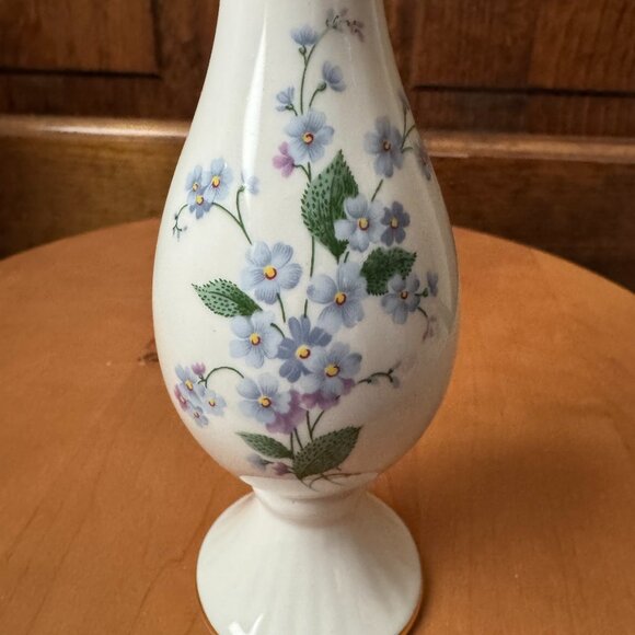 #3 Royal Kent White w/Blue Forget-Me-Nots Porcelain Bud Vase - Picture 2 of 9